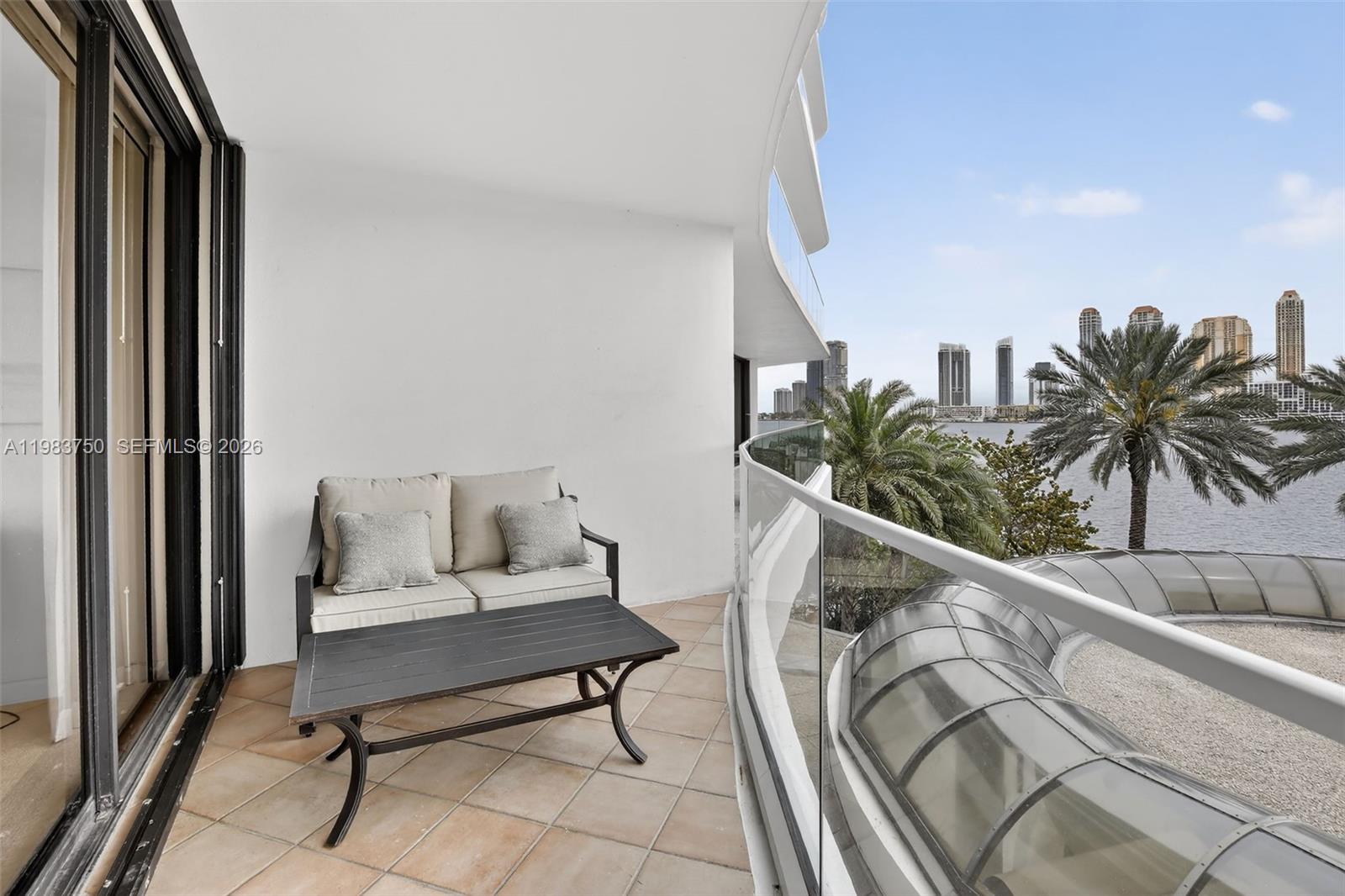 2800 Island Blvd #301, Aventura FL 33160