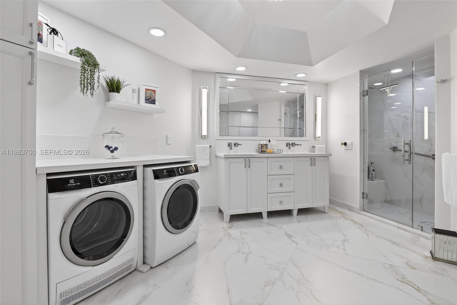 2800 Island Blvd #301, Aventura FL 33160