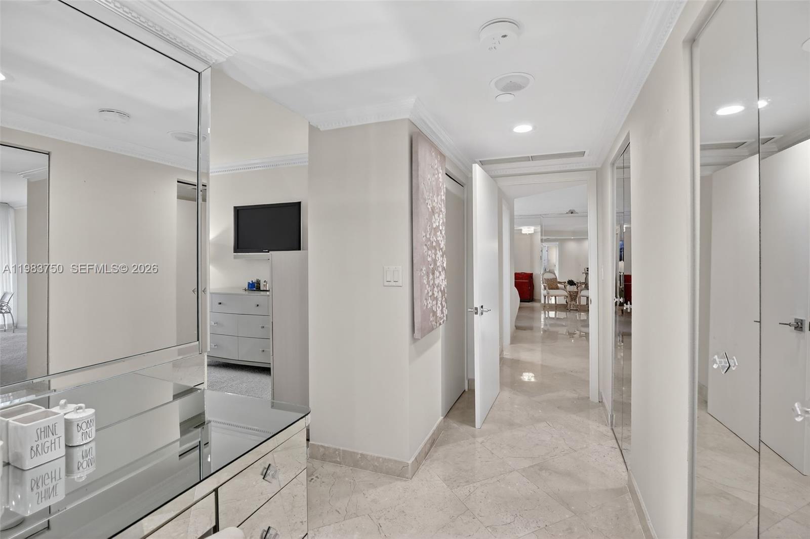 2800 Island Blvd #301, Aventura FL 33160