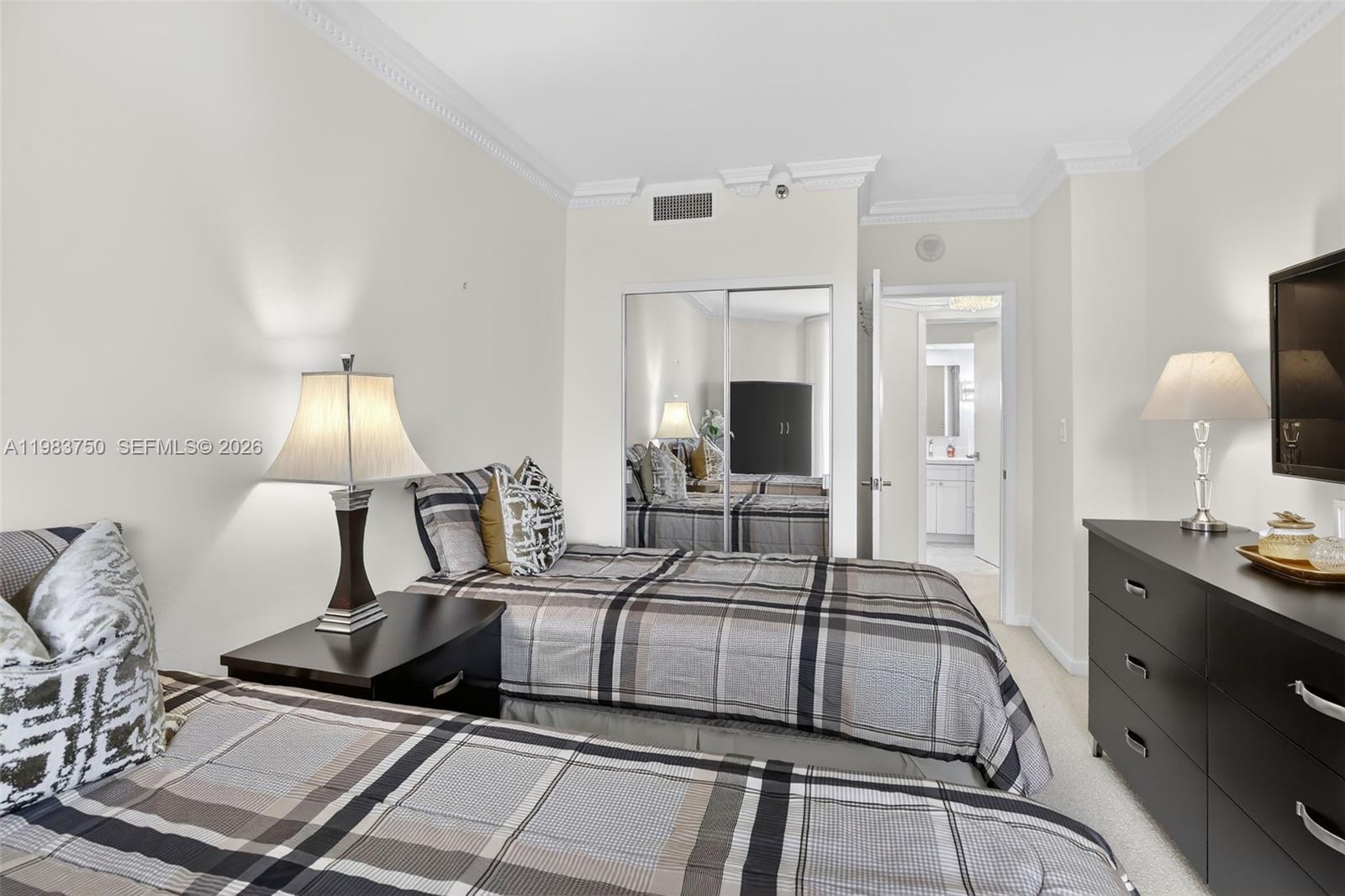 2800 Island Blvd #301, Aventura FL 33160