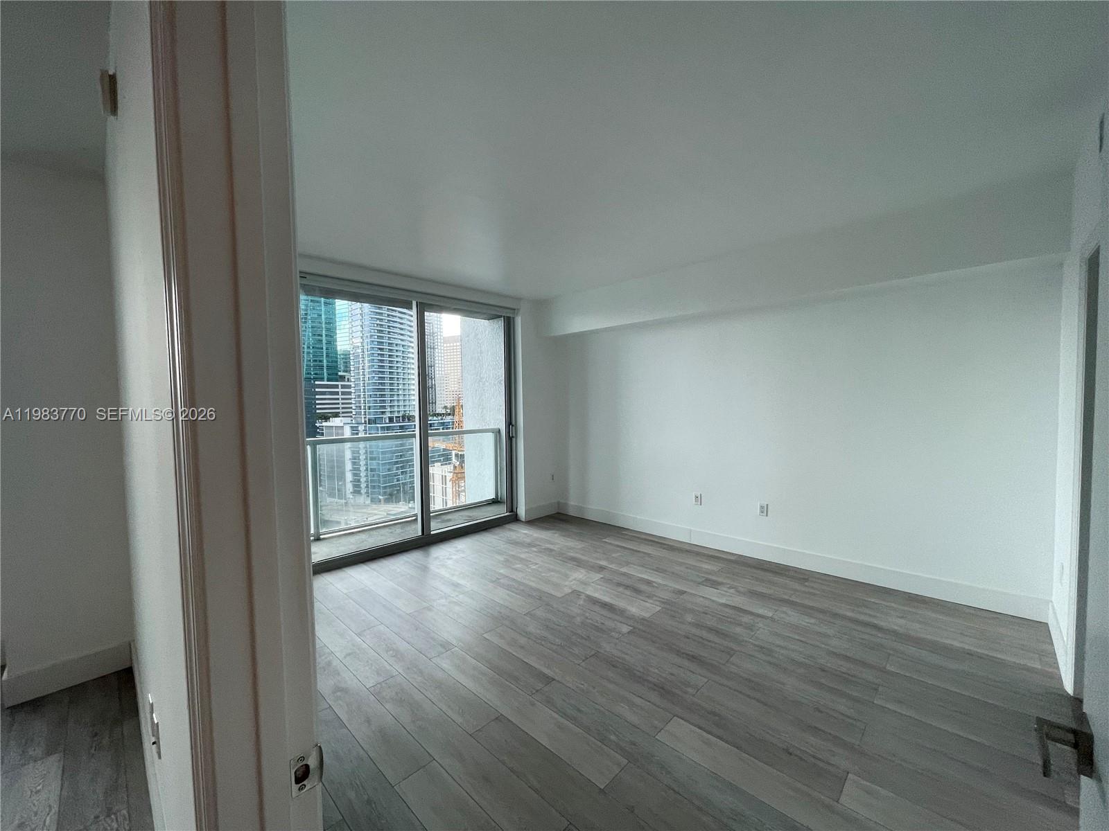 55 SE 6th St #2003, Miami FL 33131