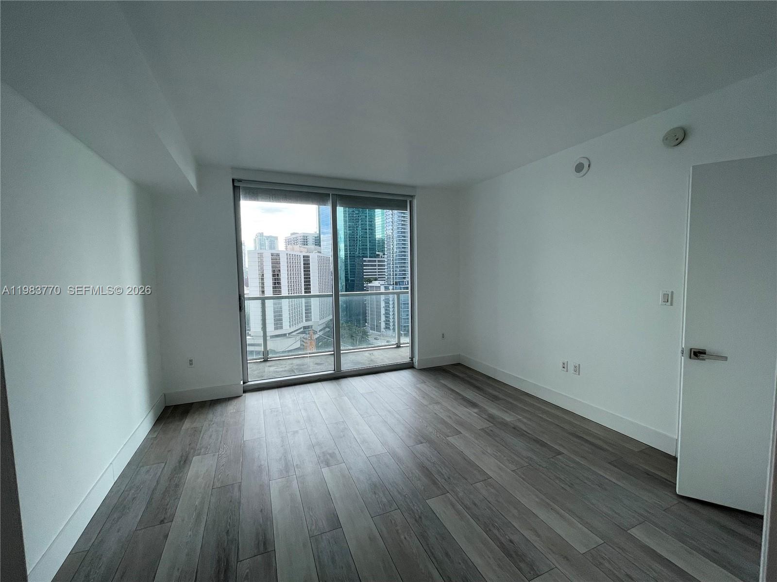 55 SE 6th St #2003, Miami FL 33131