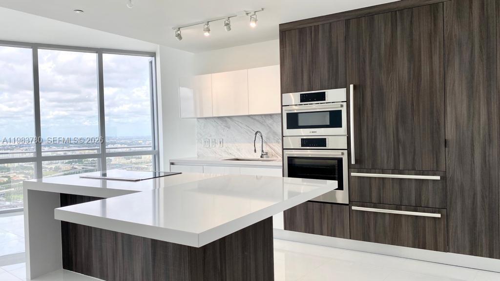 851 NE 1st Ave #2504, Miami FL 33132