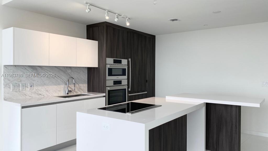 851 NE 1st Ave #2504, Miami FL 33132