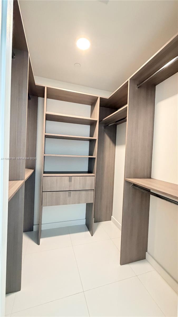 851 NE 1st Ave #2504, Miami FL 33132