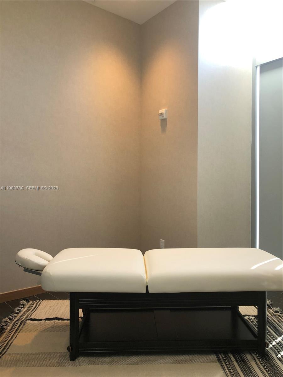 851 NE 1st Ave #2504, Miami FL 33132
