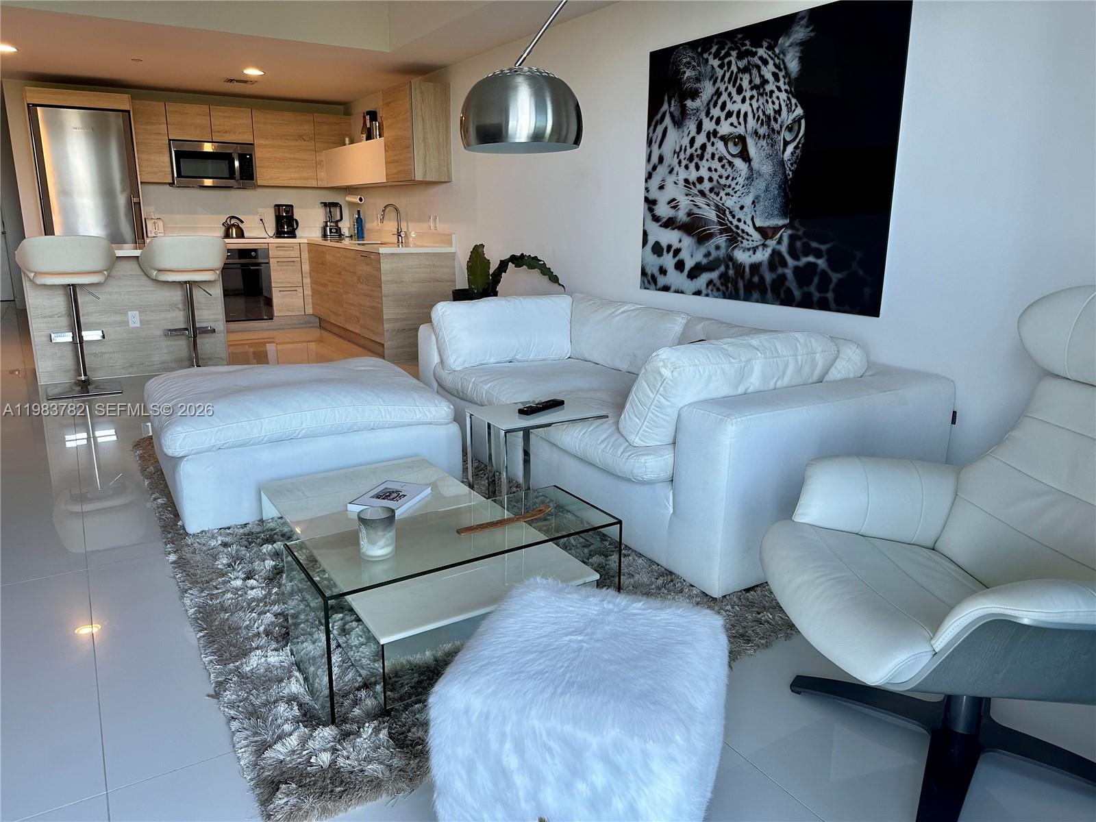 16385 BISCAYNE BLVD #303, Sunny Isles Beach FL 33160
