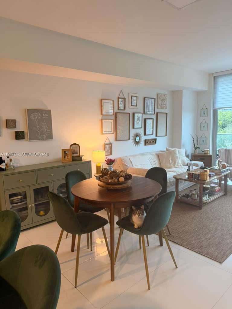 16385 BISCAYNE BLVD #303, Sunny Isles Beach FL 33160