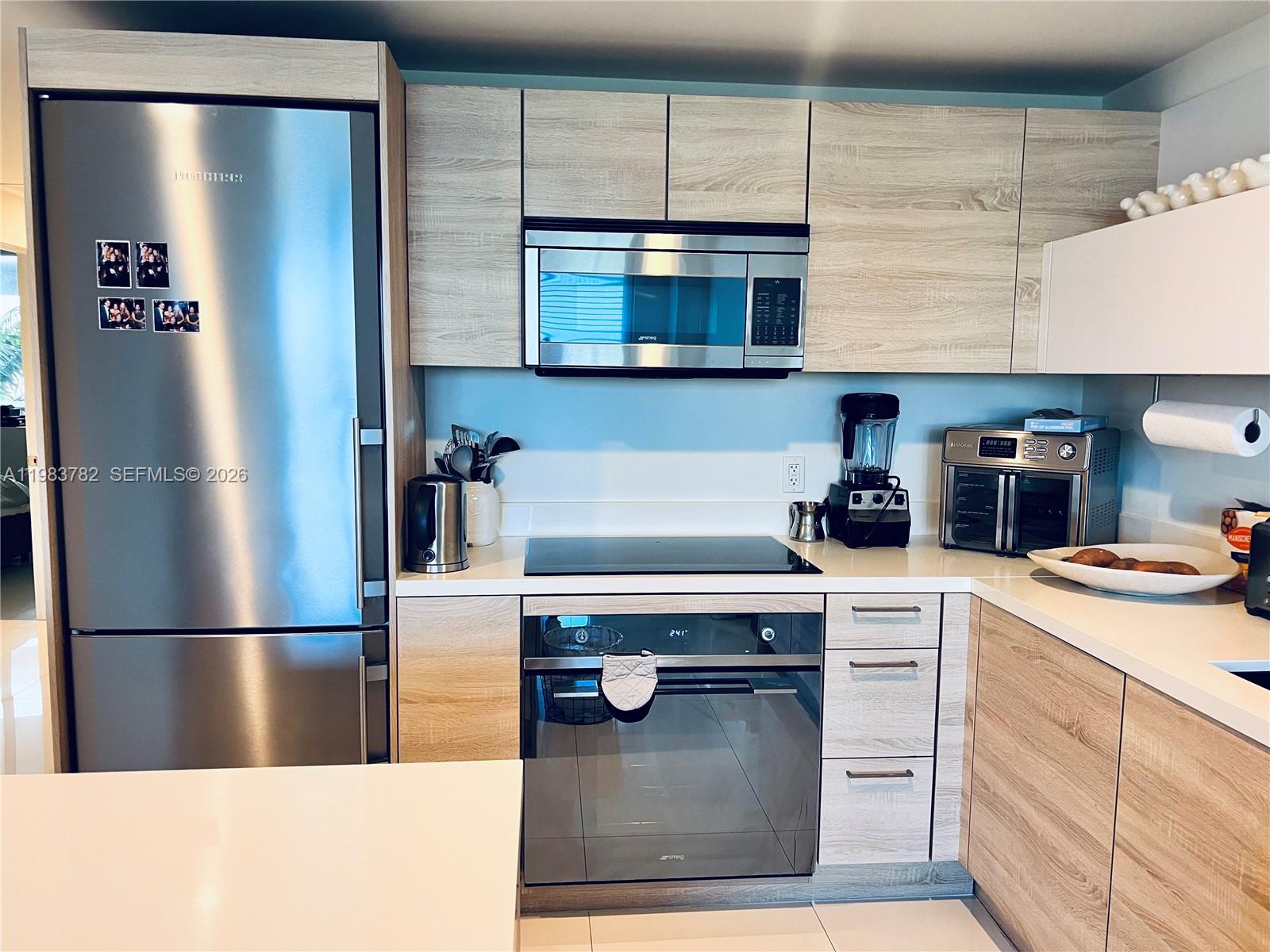 16385 BISCAYNE BLVD #303, Sunny Isles Beach FL 33160