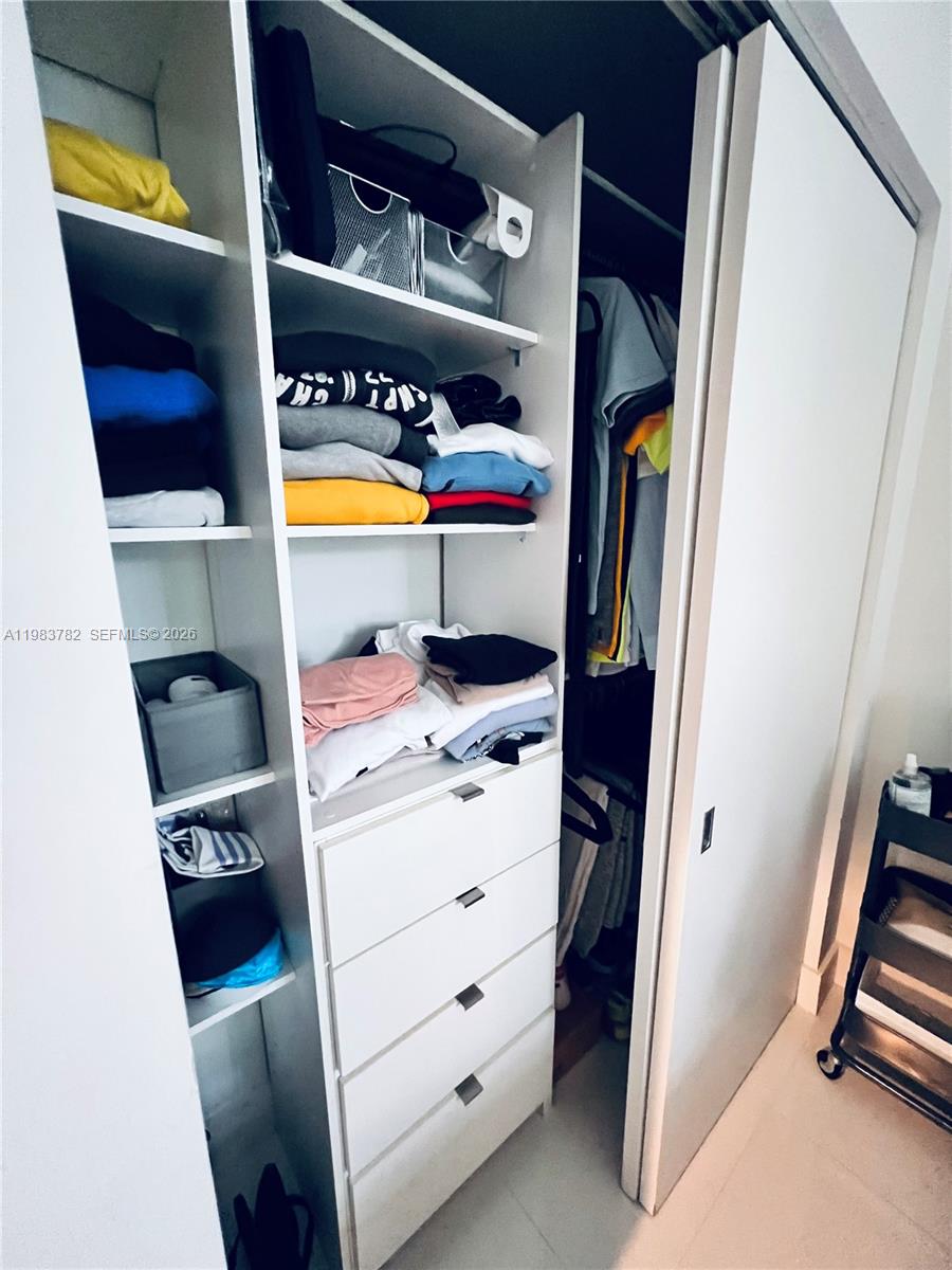 16385 BISCAYNE BLVD #303, Sunny Isles Beach FL 33160