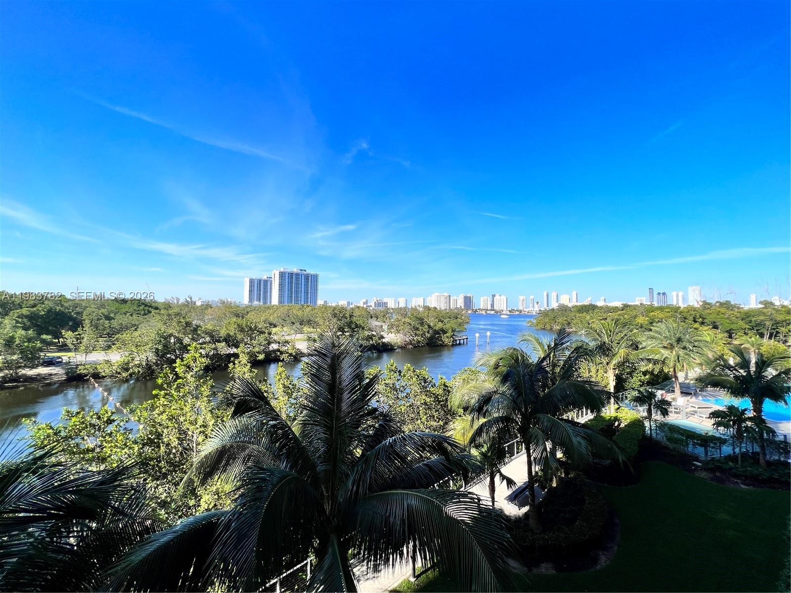 16385 BISCAYNE BLVD #303, Sunny Isles Beach FL 33160