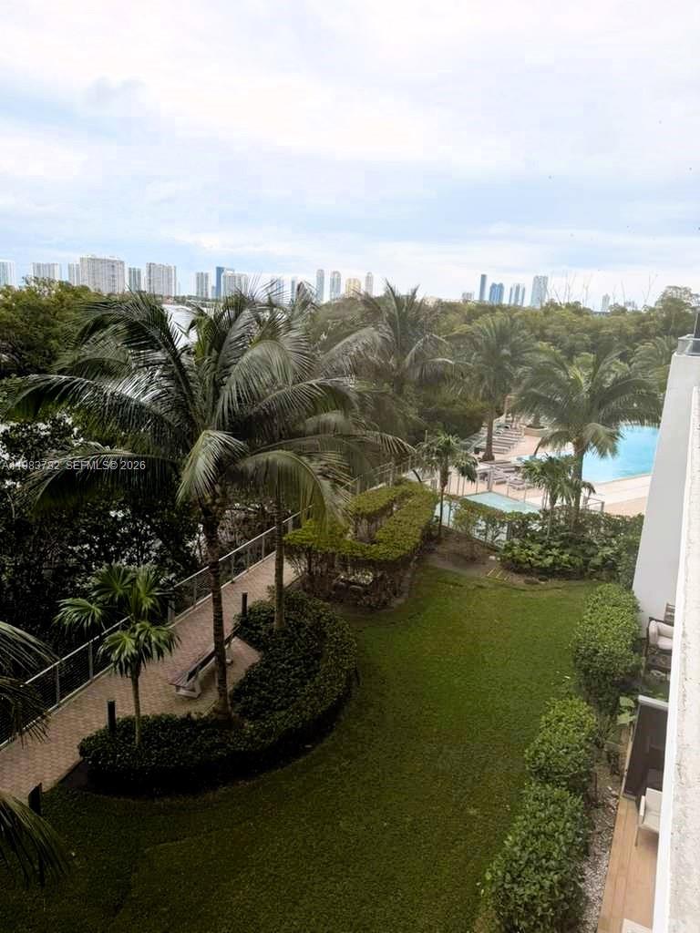 16385 BISCAYNE BLVD #303, Sunny Isles Beach FL 33160