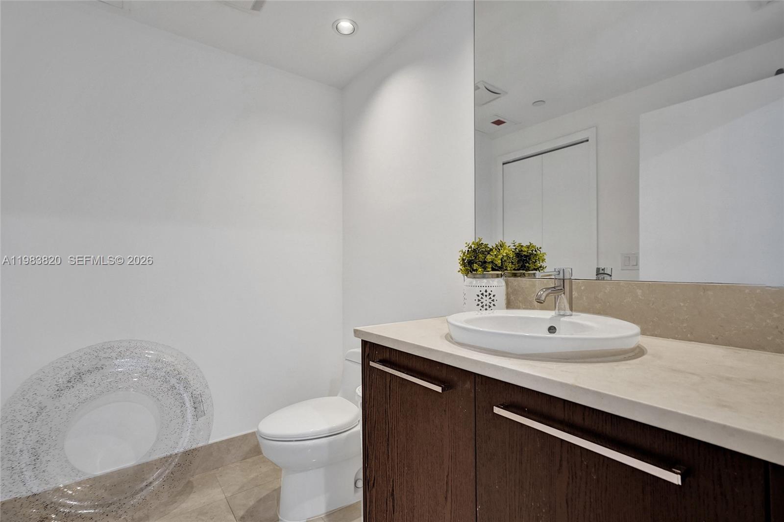 17121 Collins Ave #2003, Sunny Isles Beach FL 33160