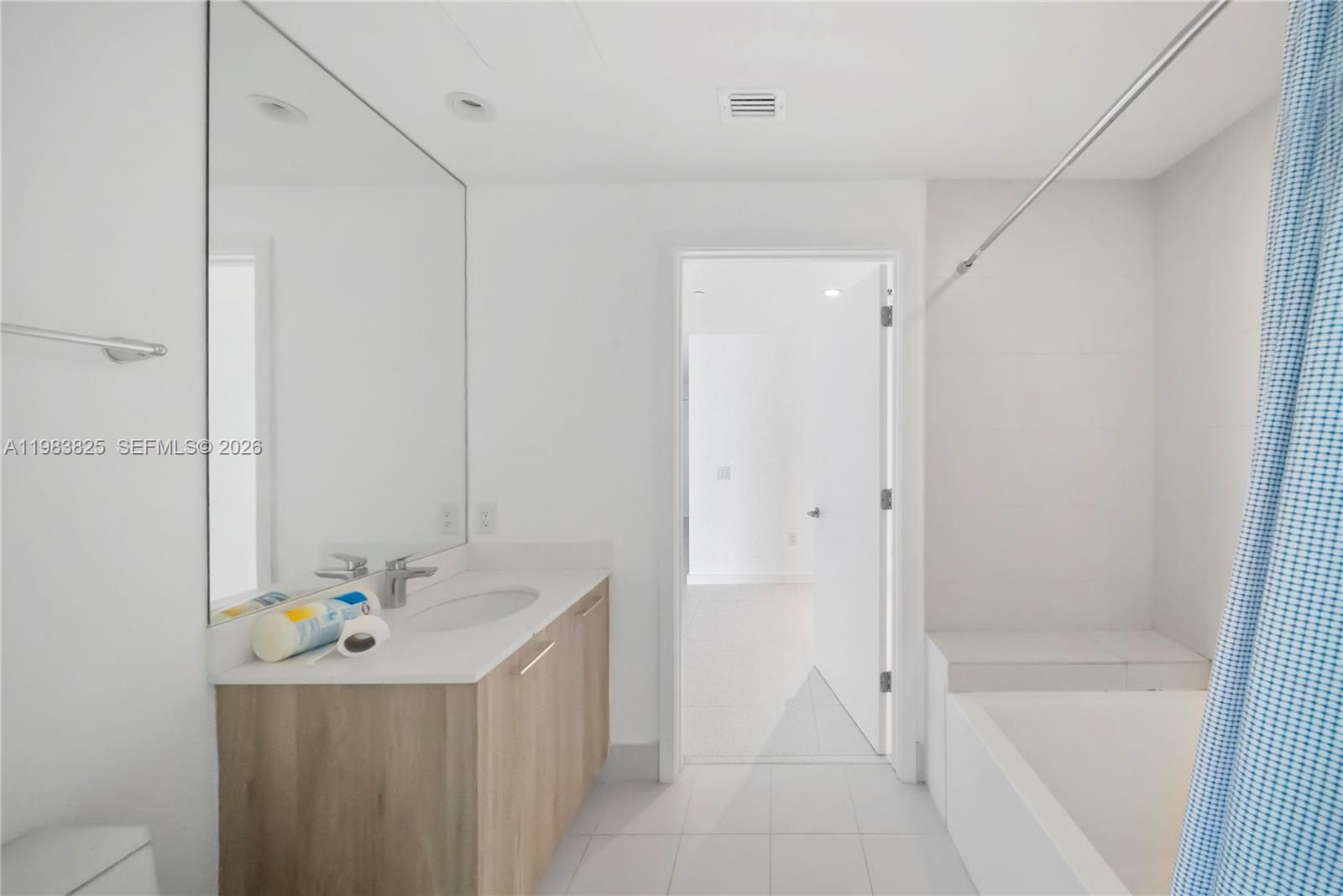 501 NE 31st St #3110, Miami FL 33137