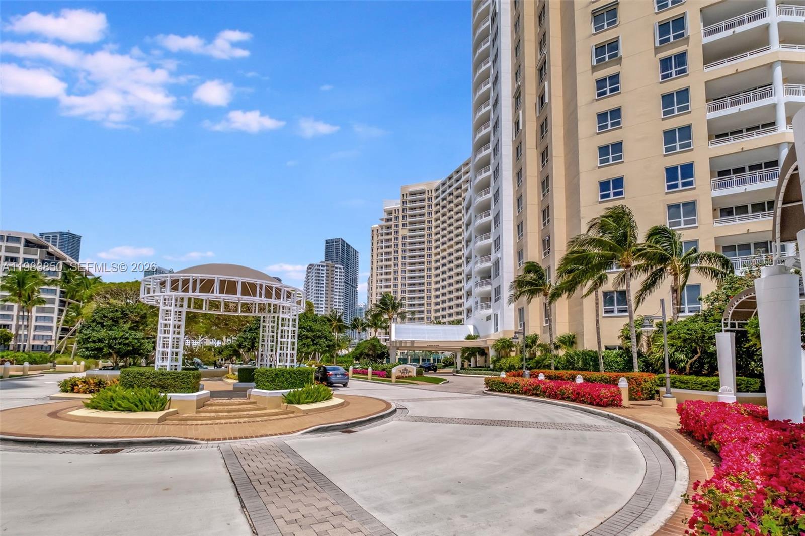 848 Brickell Key Dr #2602, Miami FL 33131