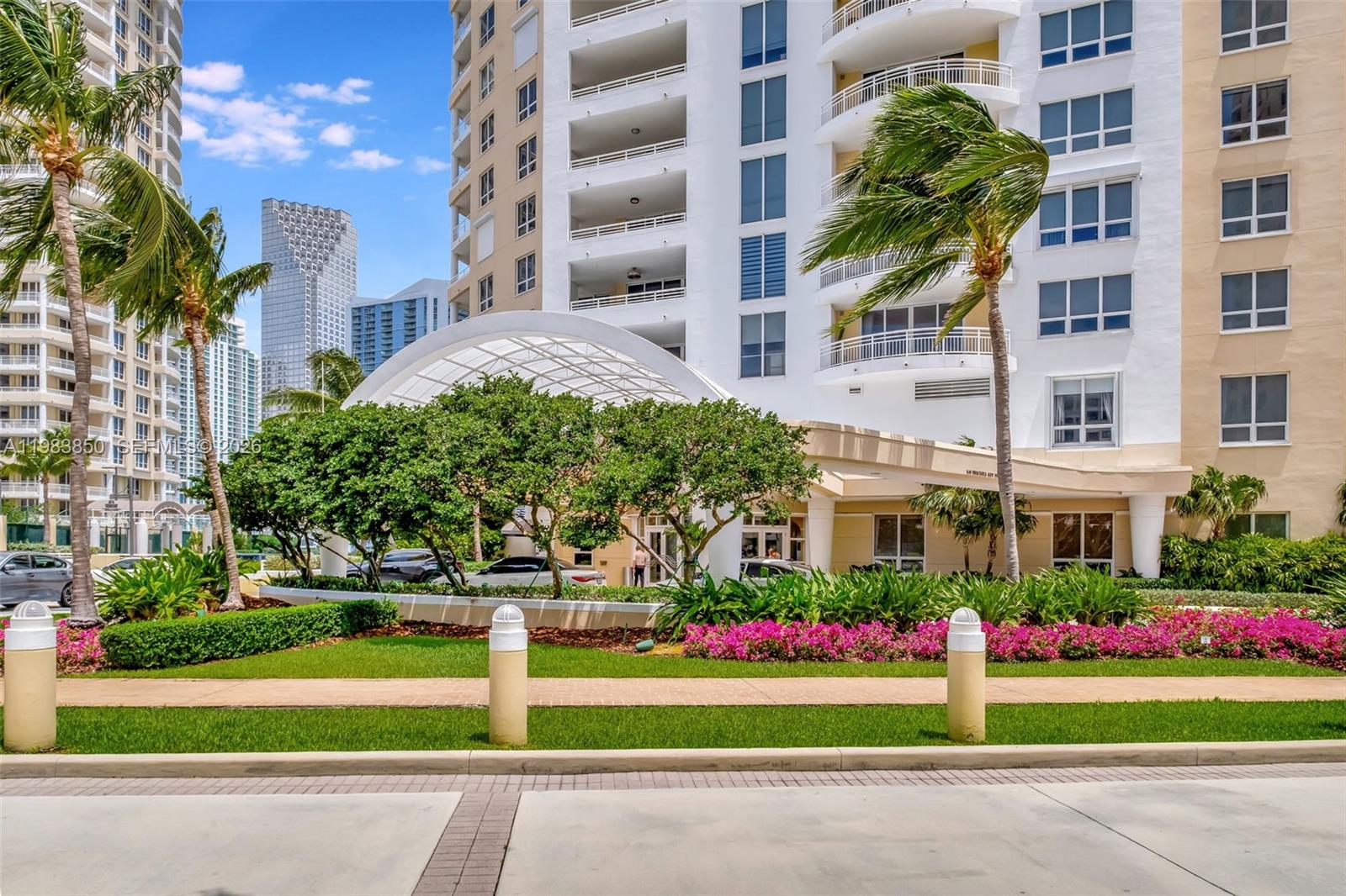 848 Brickell Key Dr #2602, Miami FL 33131
