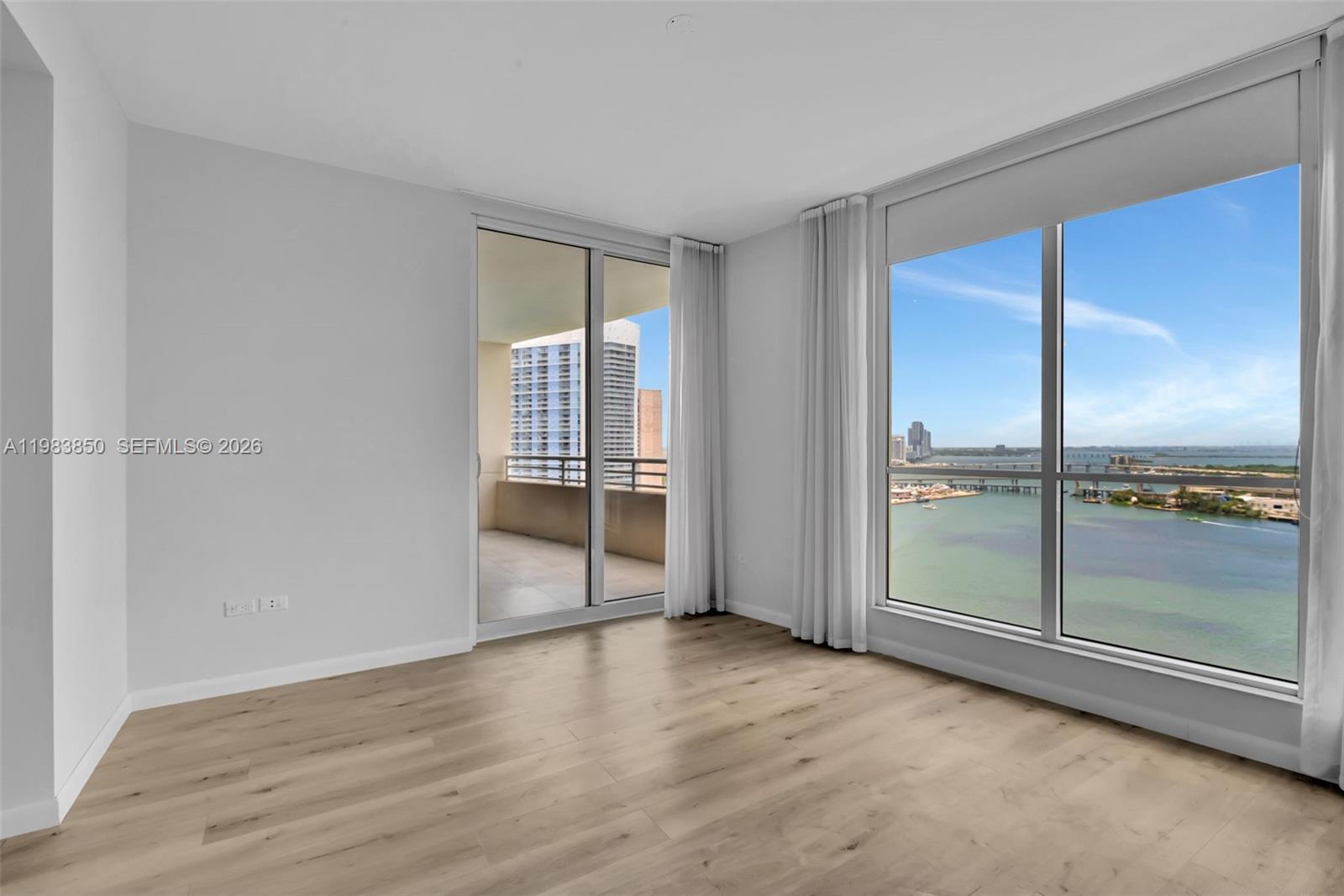 848 Brickell Key Dr #2602, Miami FL 33131