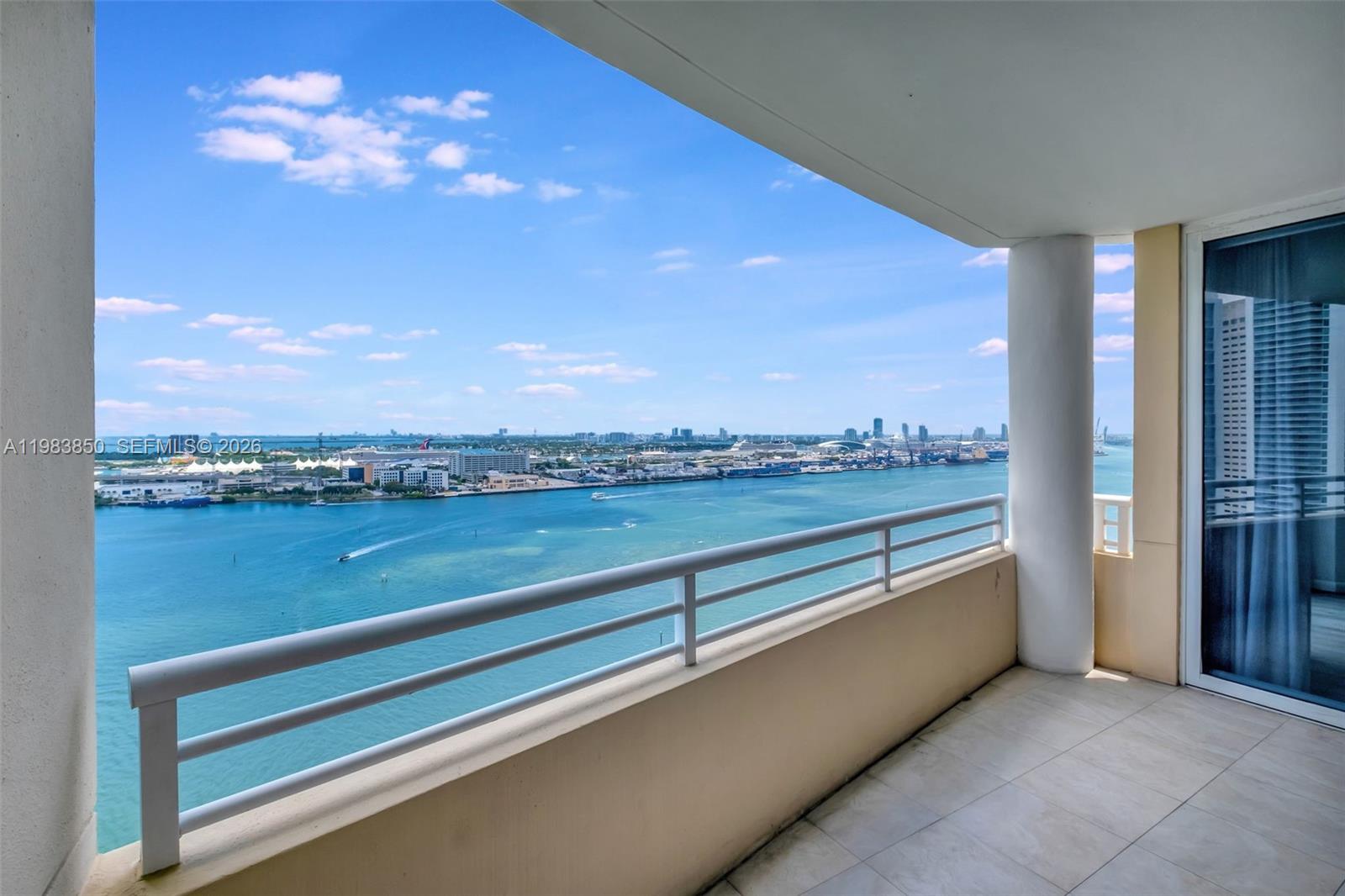 848 Brickell Key Dr #2602, Miami FL 33131