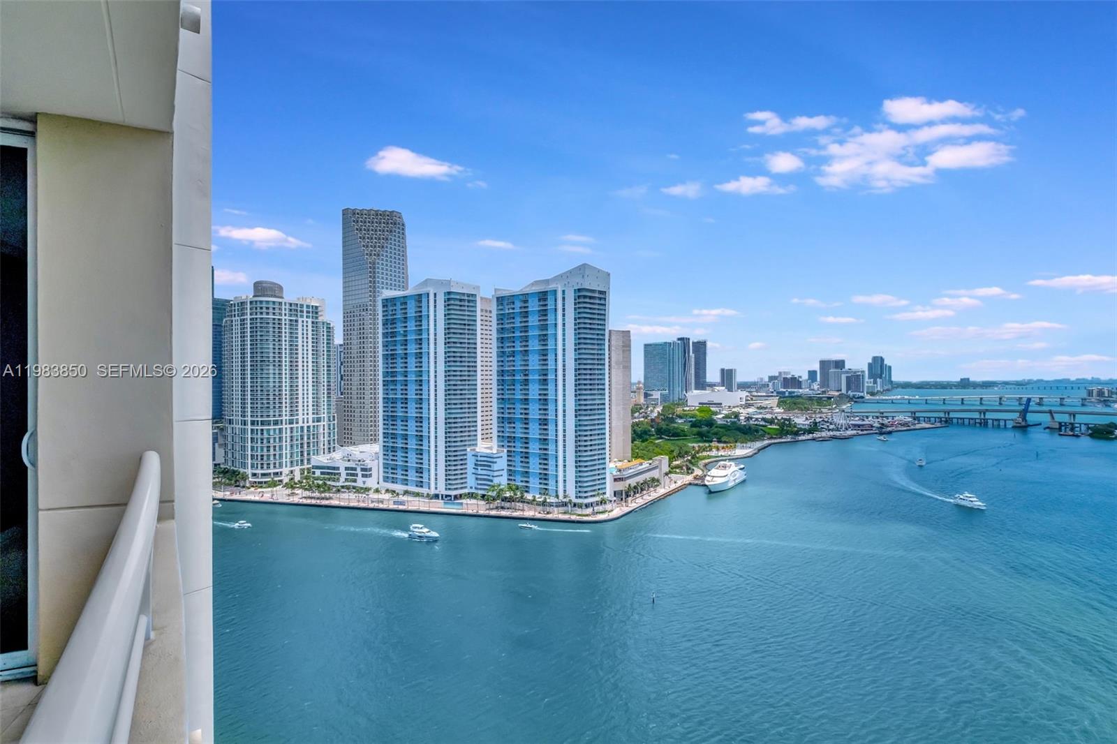 848 Brickell Key Dr #2602, Miami FL 33131