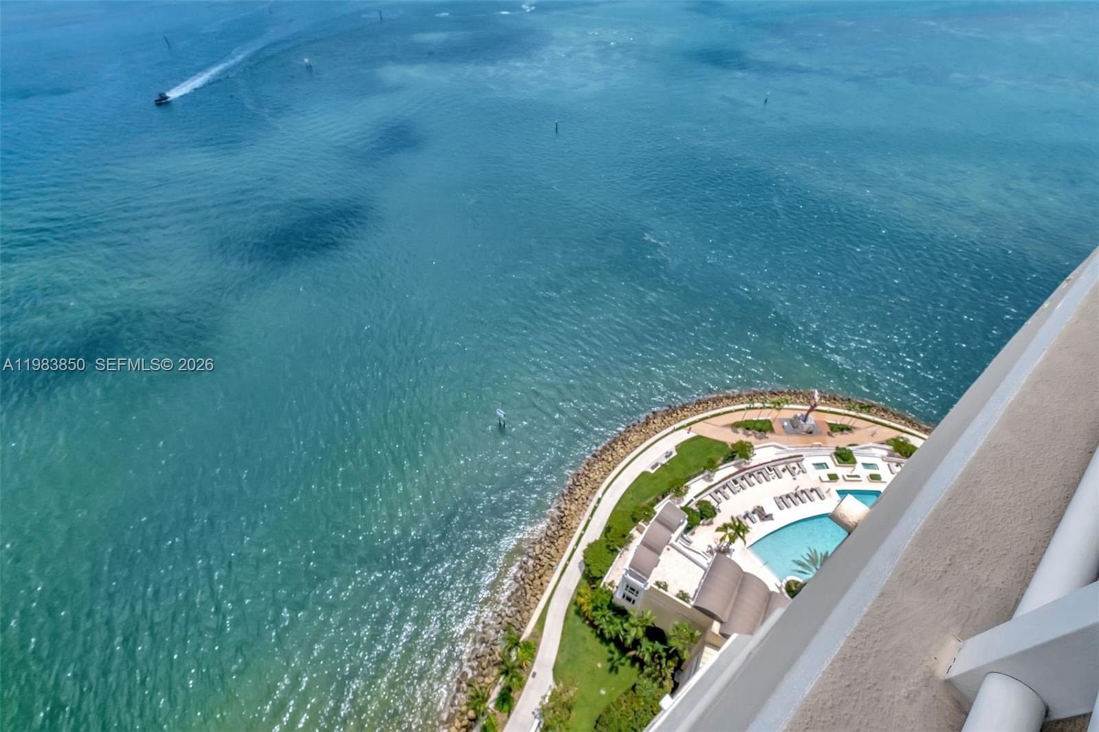 848 Brickell Key Dr #2602, Miami FL 33131