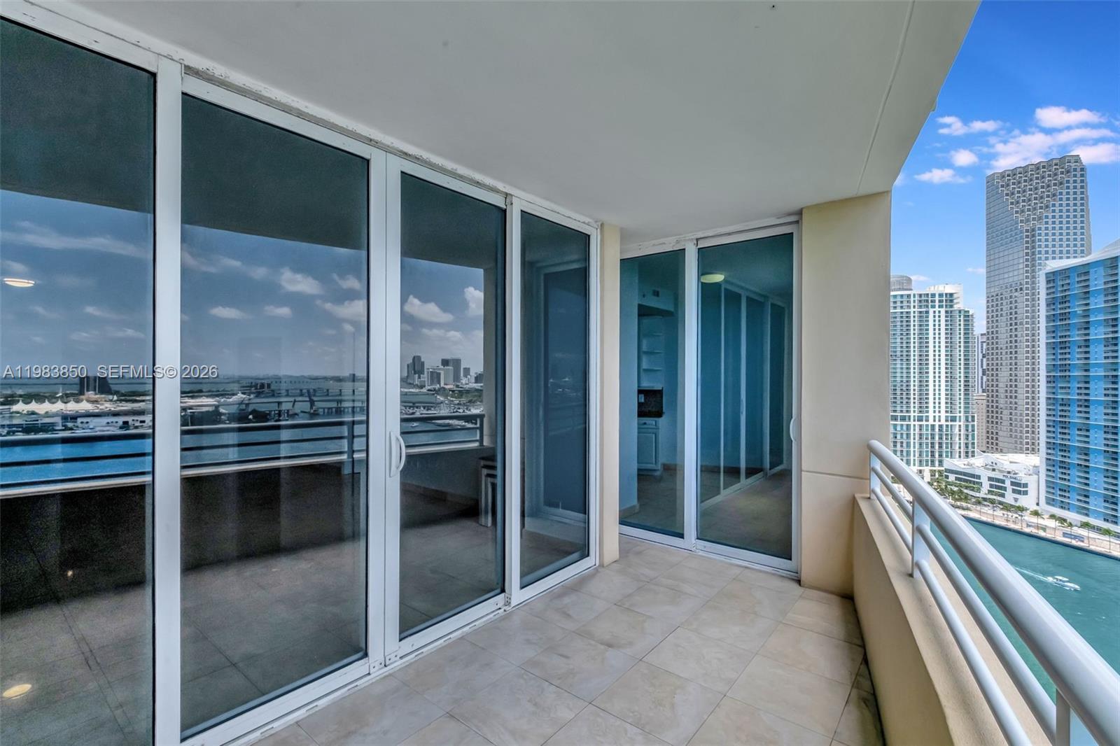 848 Brickell Key Dr #2602, Miami FL 33131