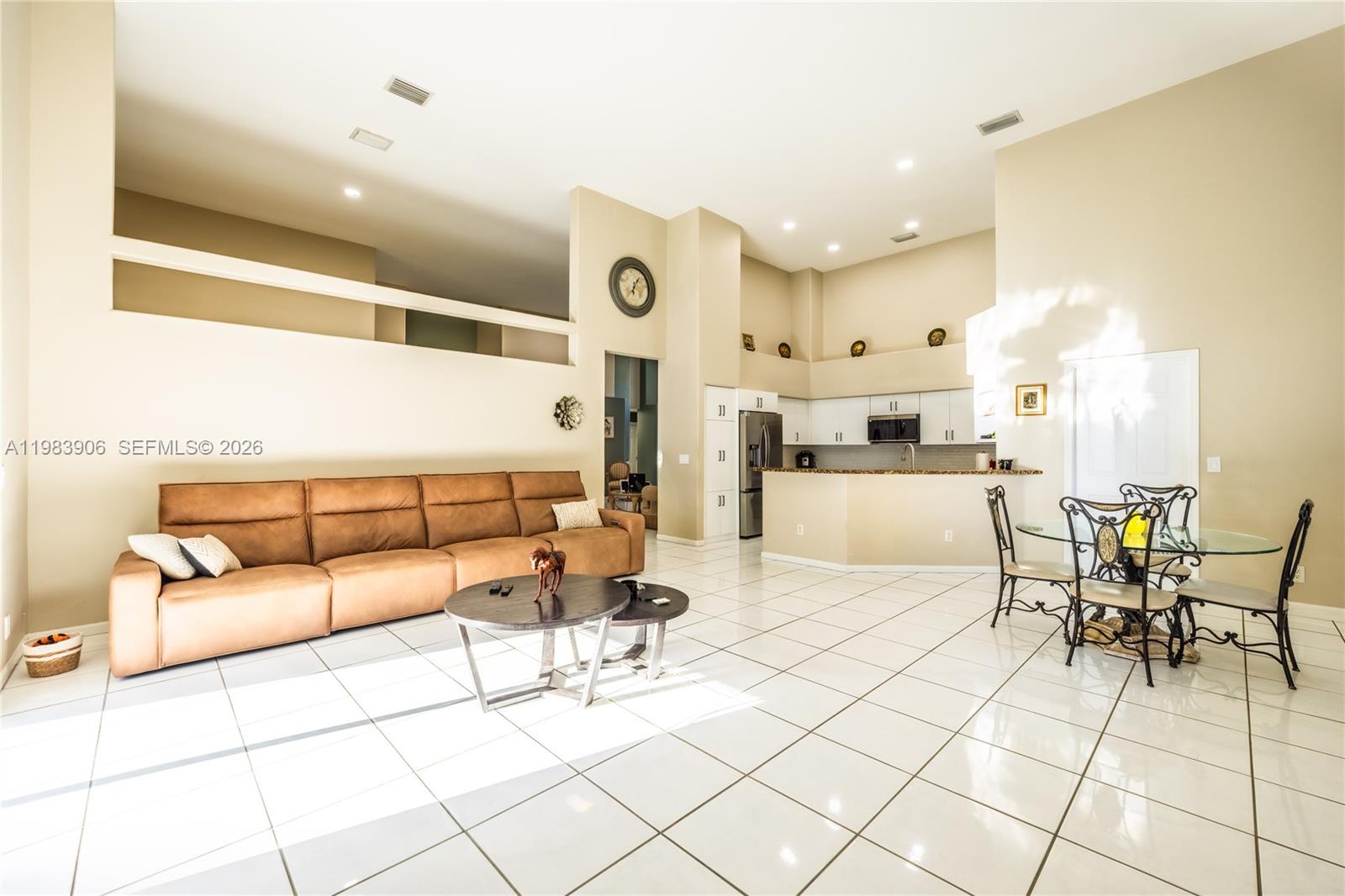 930 NW 197th Ave, Pembroke Pines FL 33029