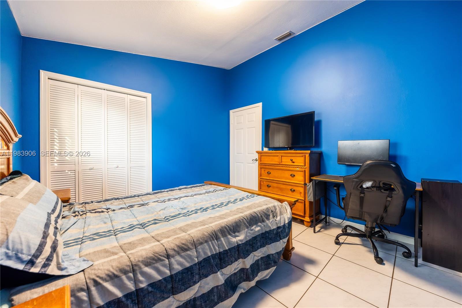 930 NW 197th Ave, Pembroke Pines FL 33029