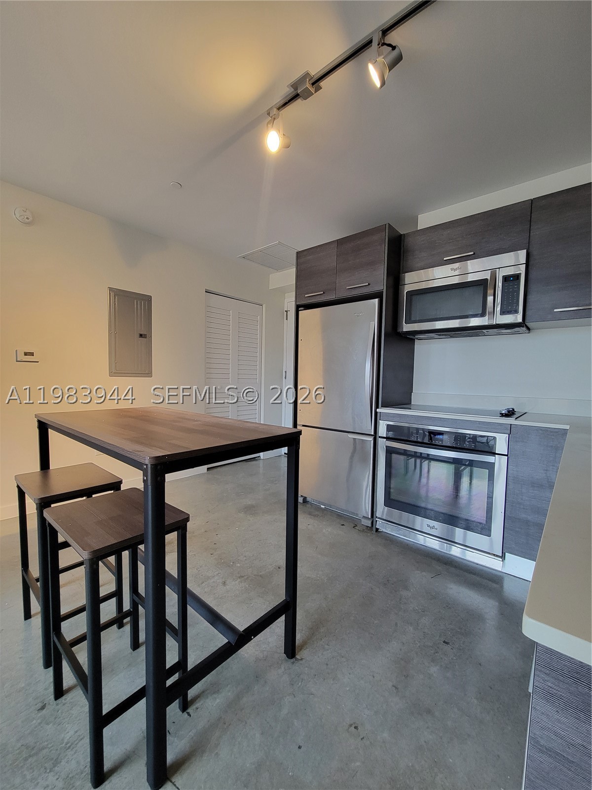 151 SE 1st St #1507, Miami FL 33131