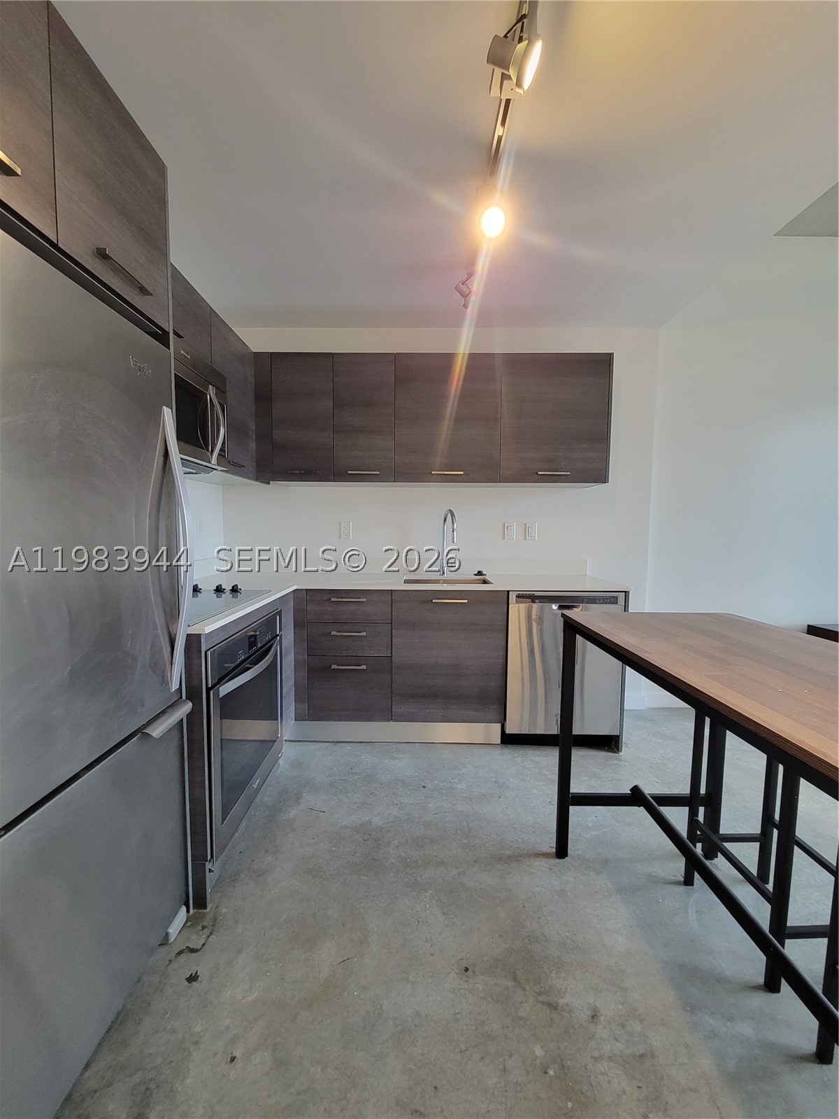 151 SE 1st St #1507, Miami FL 33131