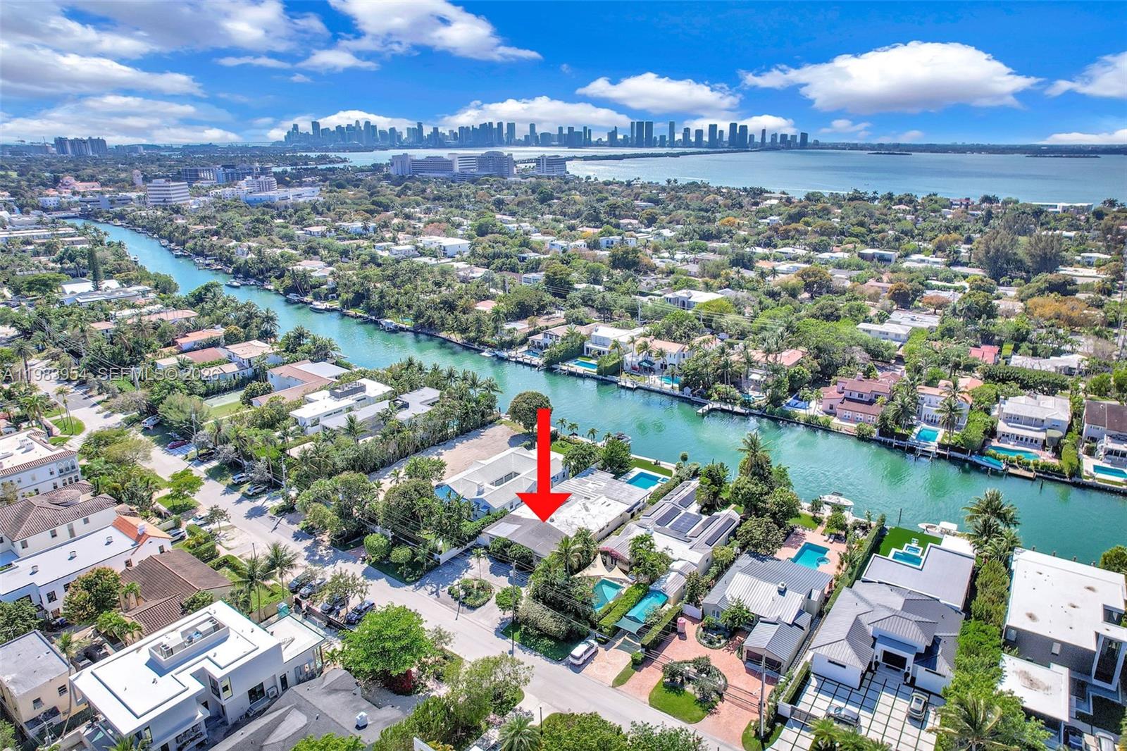 4560 Prairie Ave, Miami Beach FL 33140