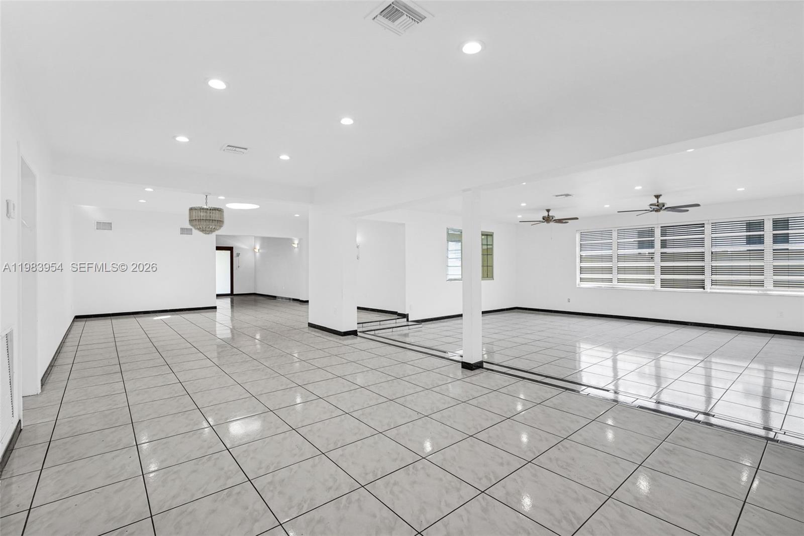 4560 Prairie Ave, Miami Beach FL 33140