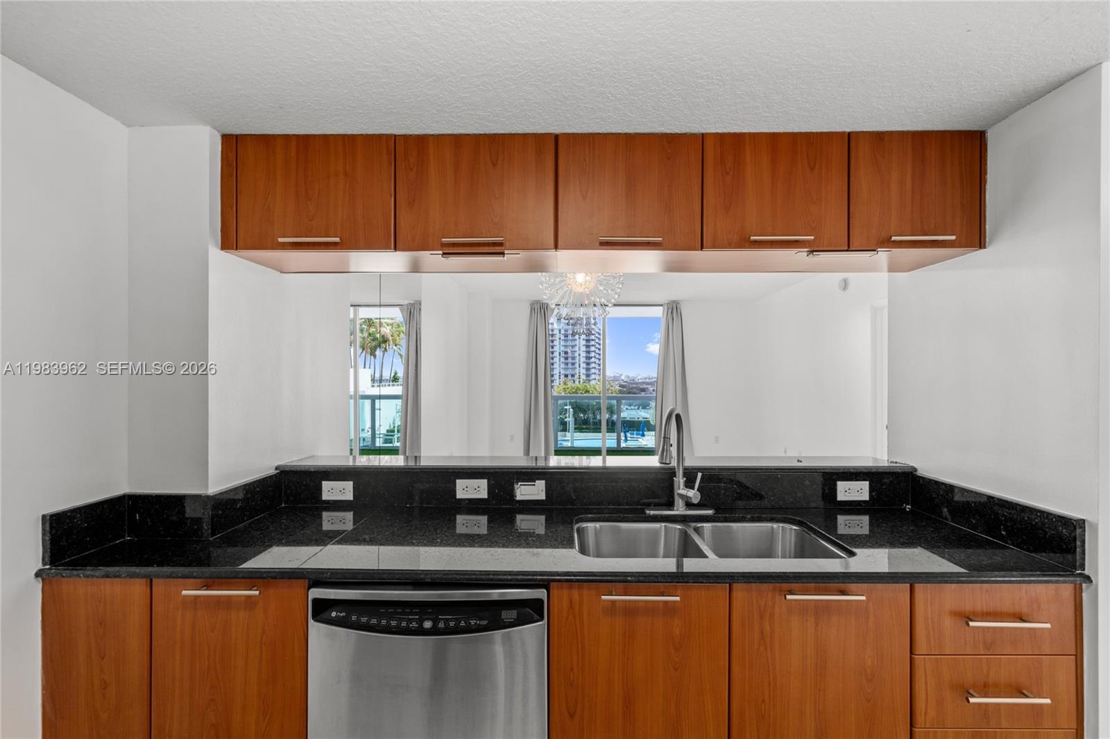 1800 N Bayshore Dr #1208, Miami FL 33132