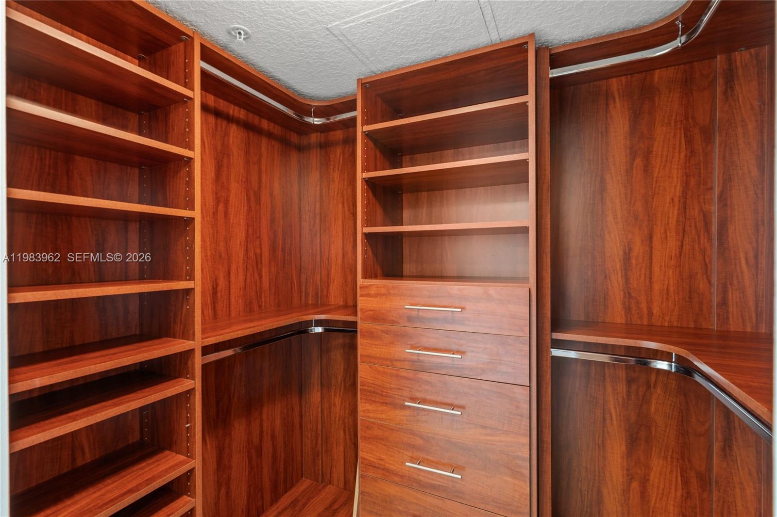 1800 N Bayshore Dr #1208, Miami FL 33132