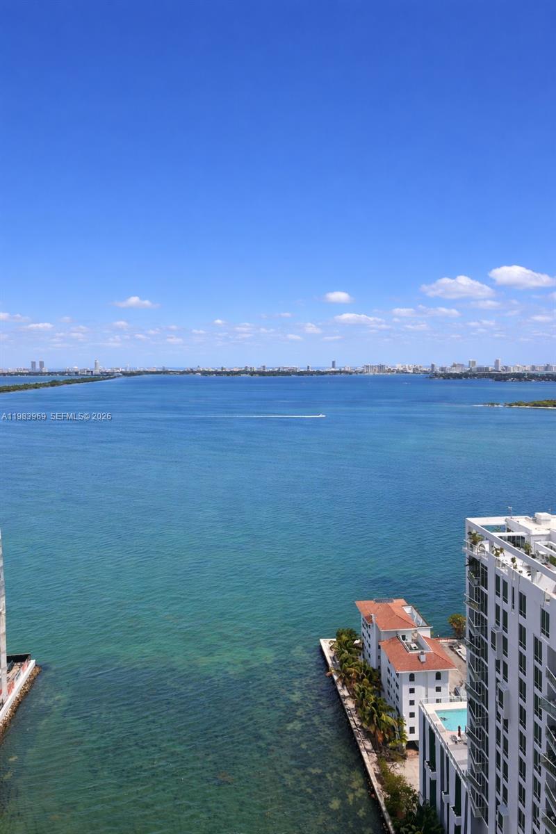 460 NE 28th St #2807, Miami FL 33137