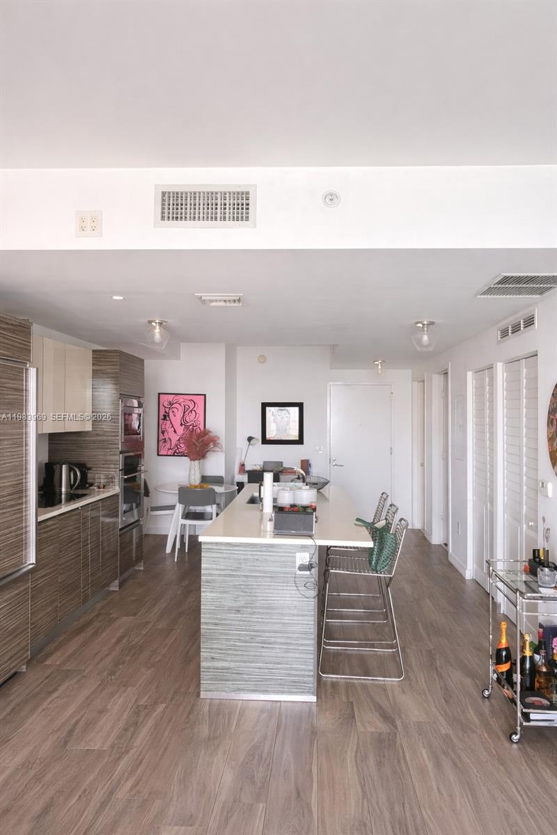460 NE 28th St #2807, Miami FL 33137