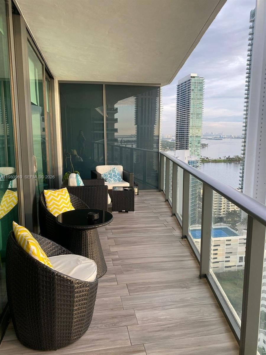 460 NE 28th St #2807, Miami FL 33137