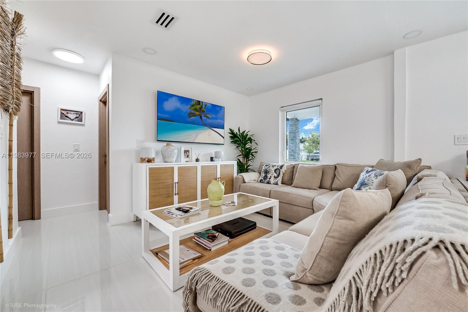 7235 SW 39th St, Miami FL 33155