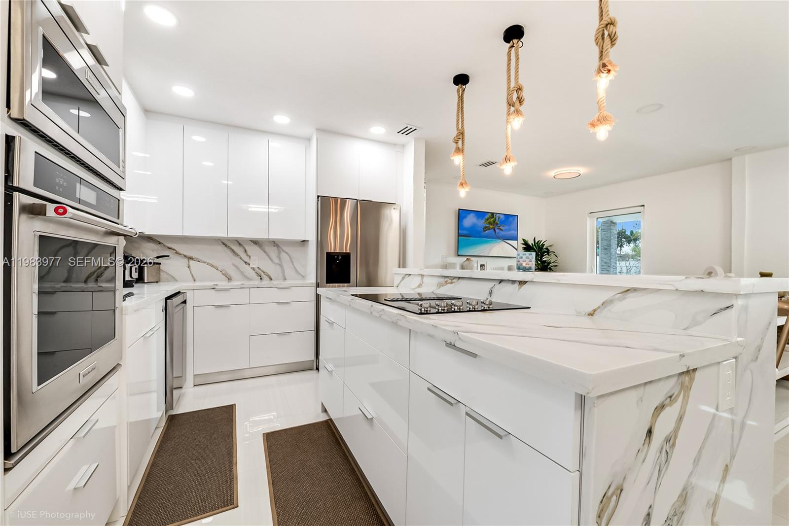 7235 SW 39th St, Miami FL 33155