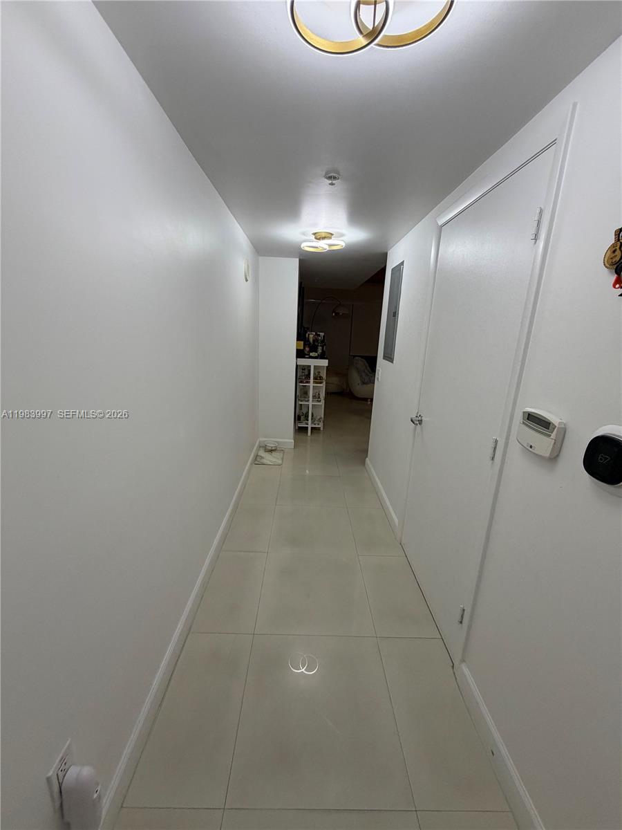 41 SE 5th St #1106, Miami FL 33131