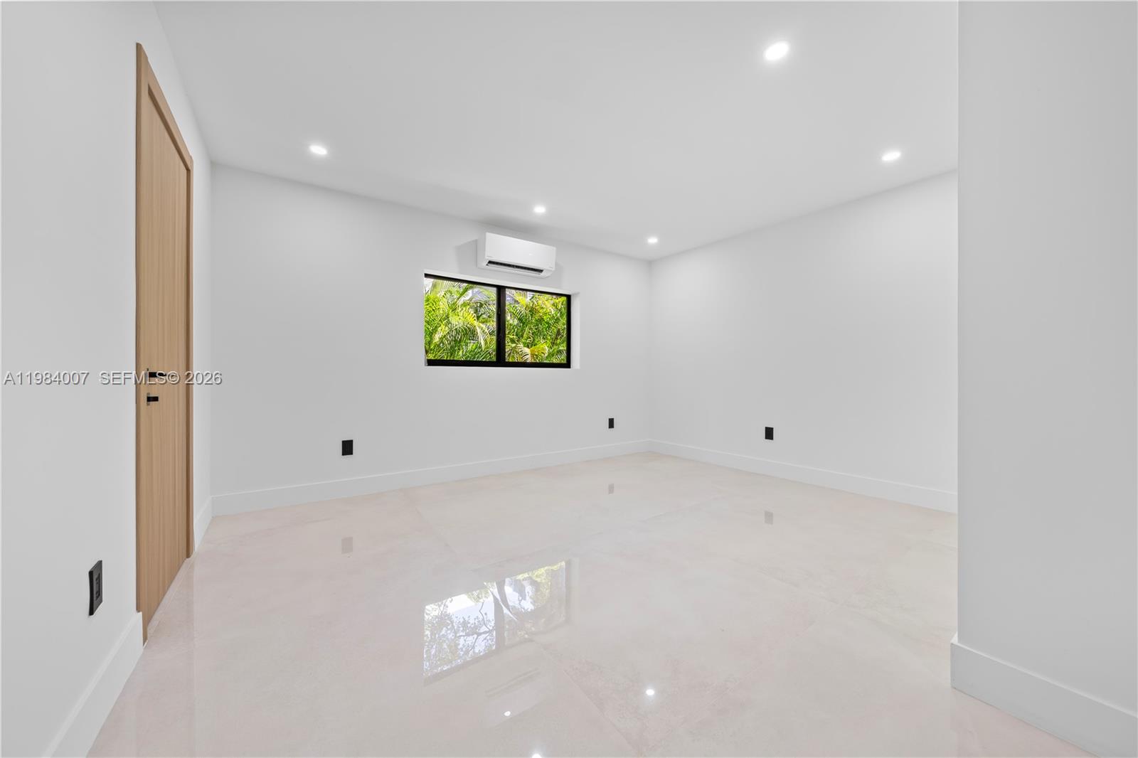 12335 Griffing Blvd, North Miami FL 33161