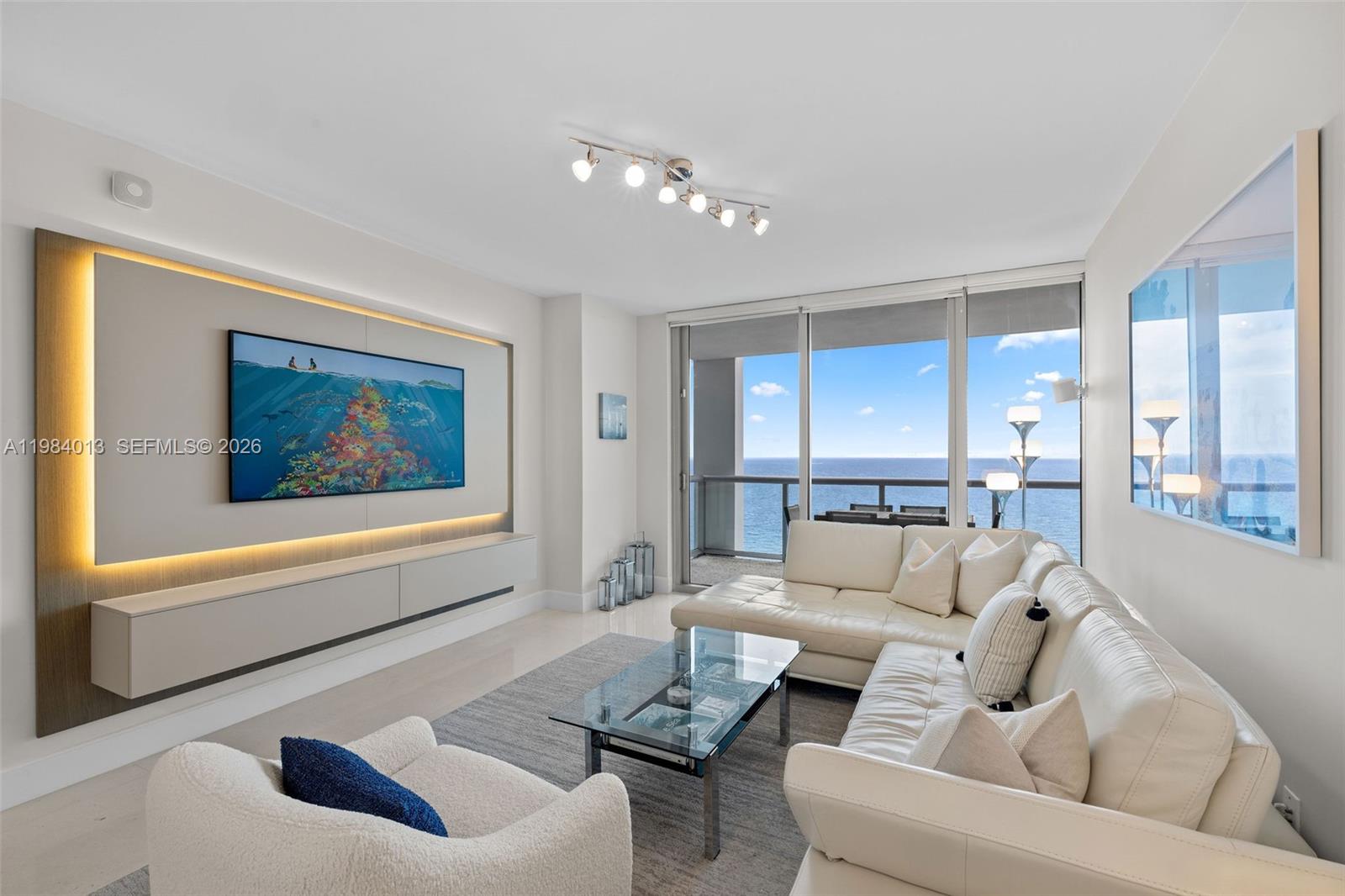 6799 Collins Ave #1404, Miami Beach FL 33141