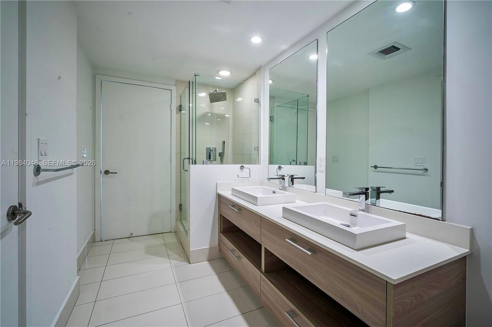 1300 S Miami Ave #1804, Miami FL 33130