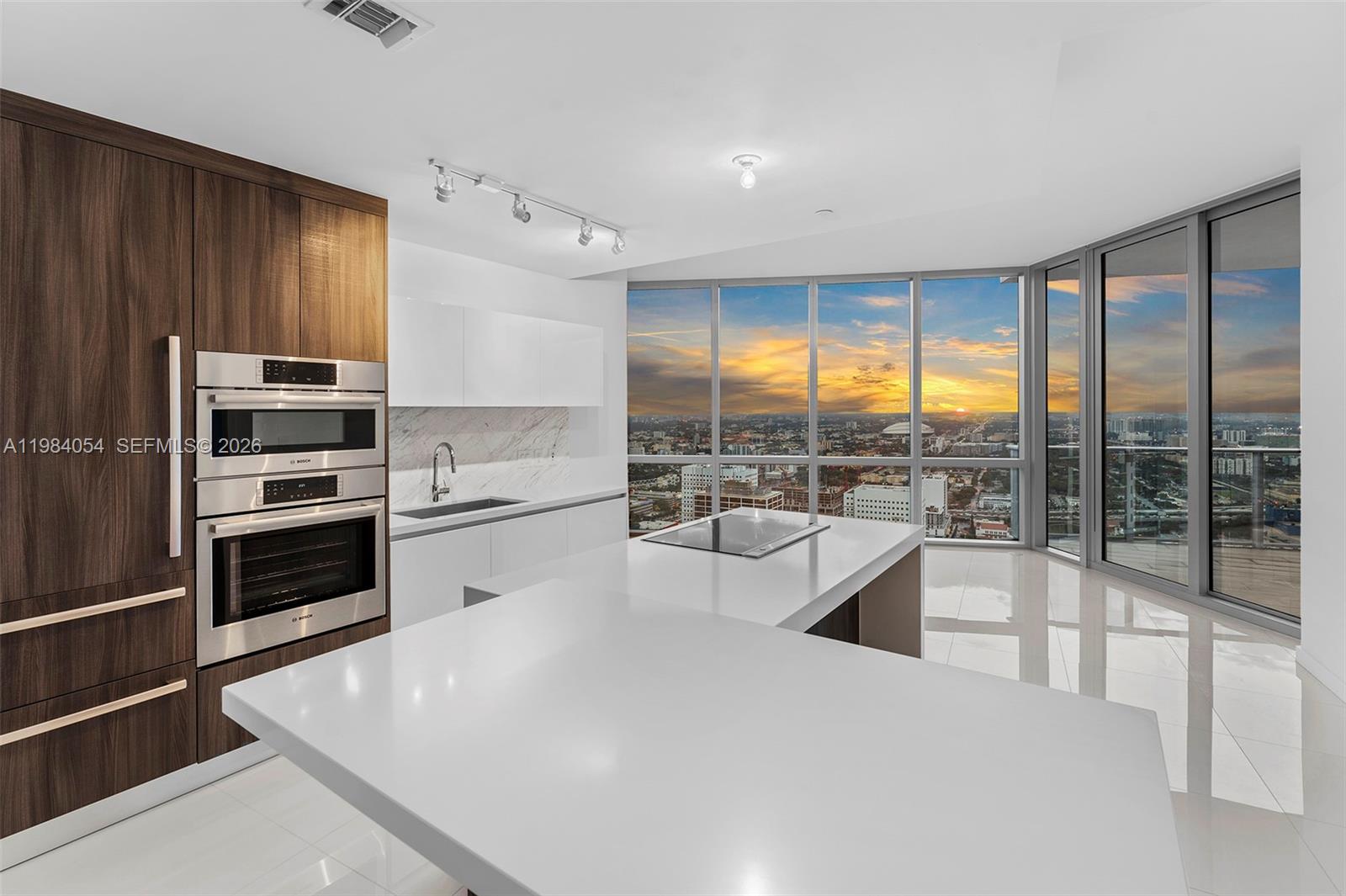 851 NE 1st Ave #4010, Miami FL 33132