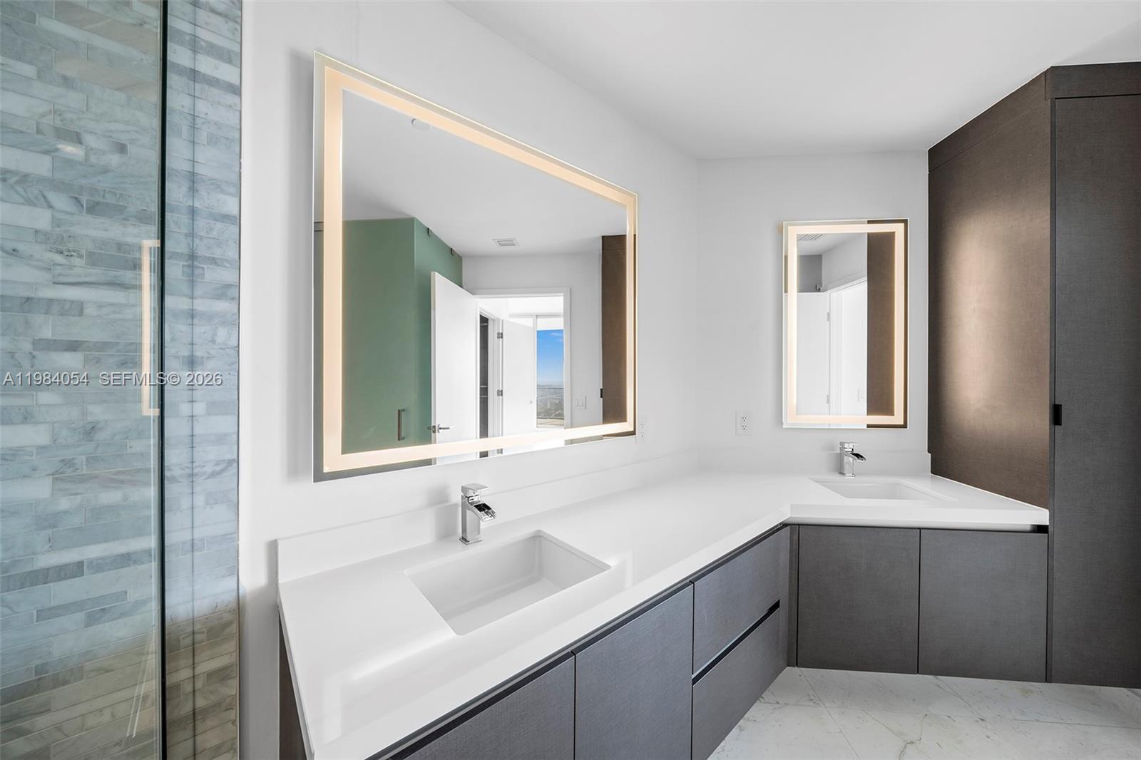 851 NE 1st Ave #4010, Miami FL 33132