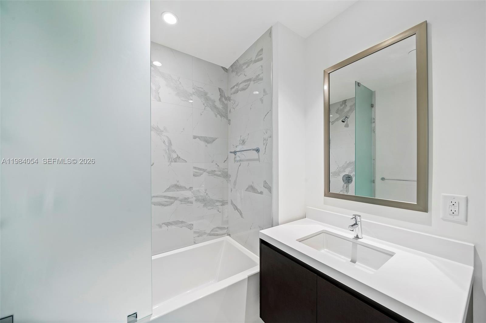 851 NE 1st Ave #4010, Miami FL 33132