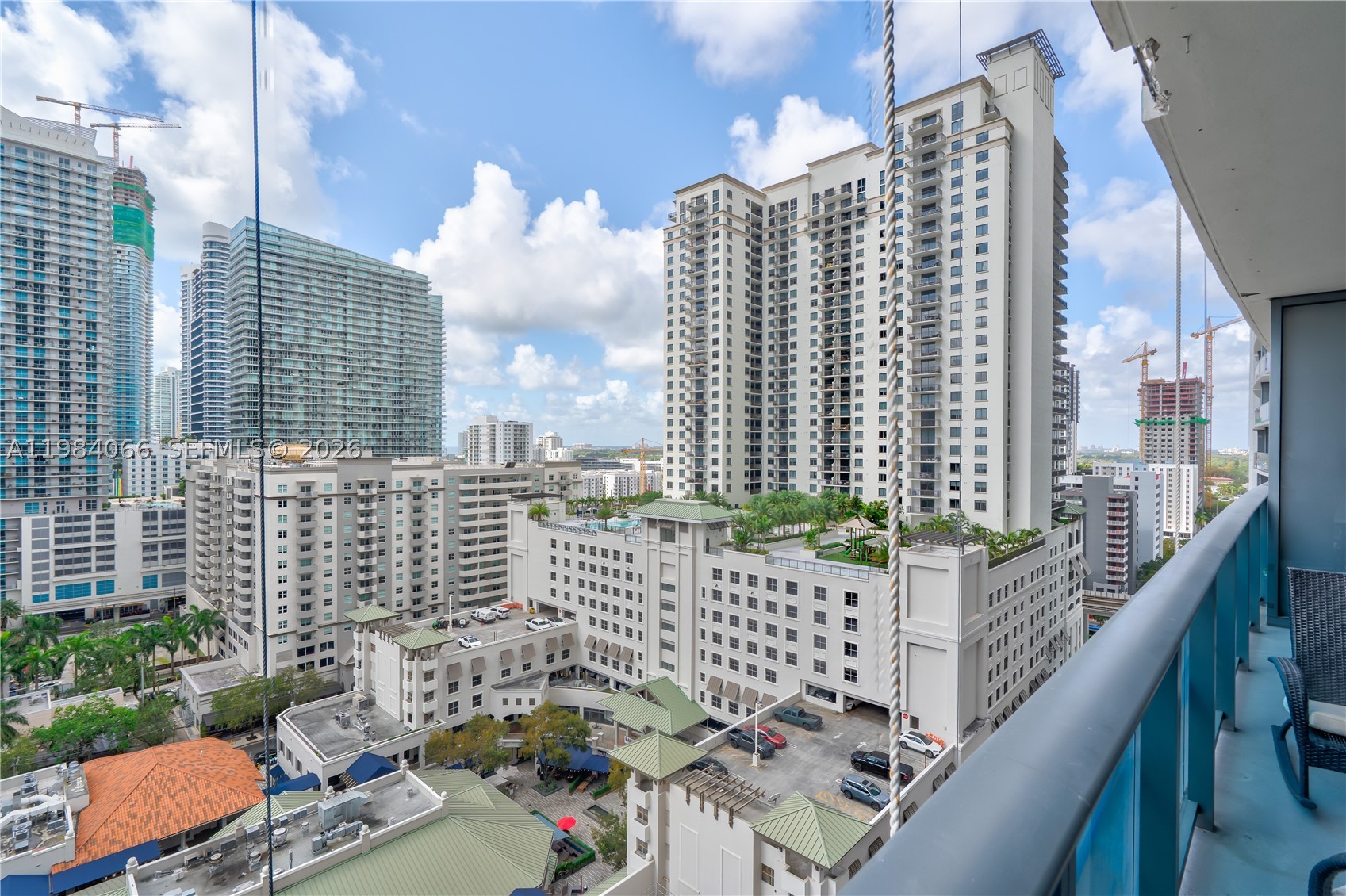 45 SW 9th St #1405, Miami FL 33130