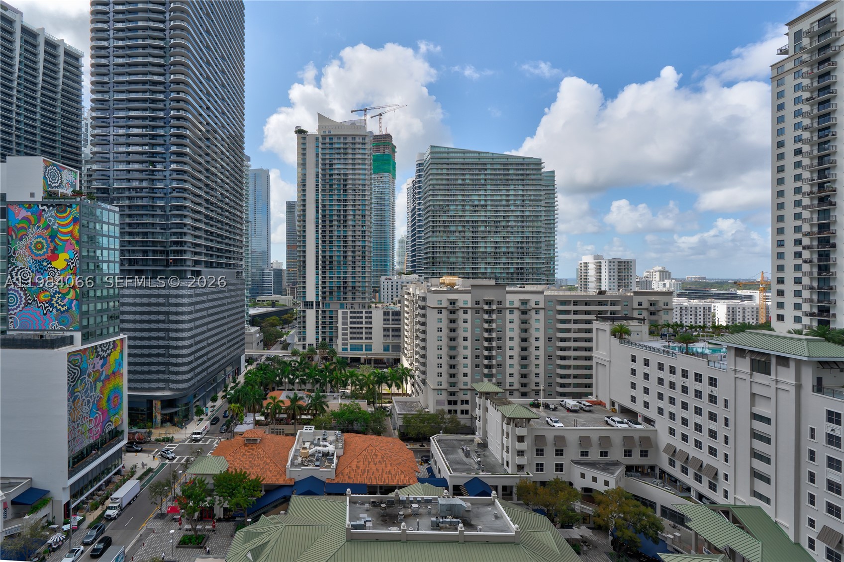 45 SW 9th St #1405, Miami FL 33130