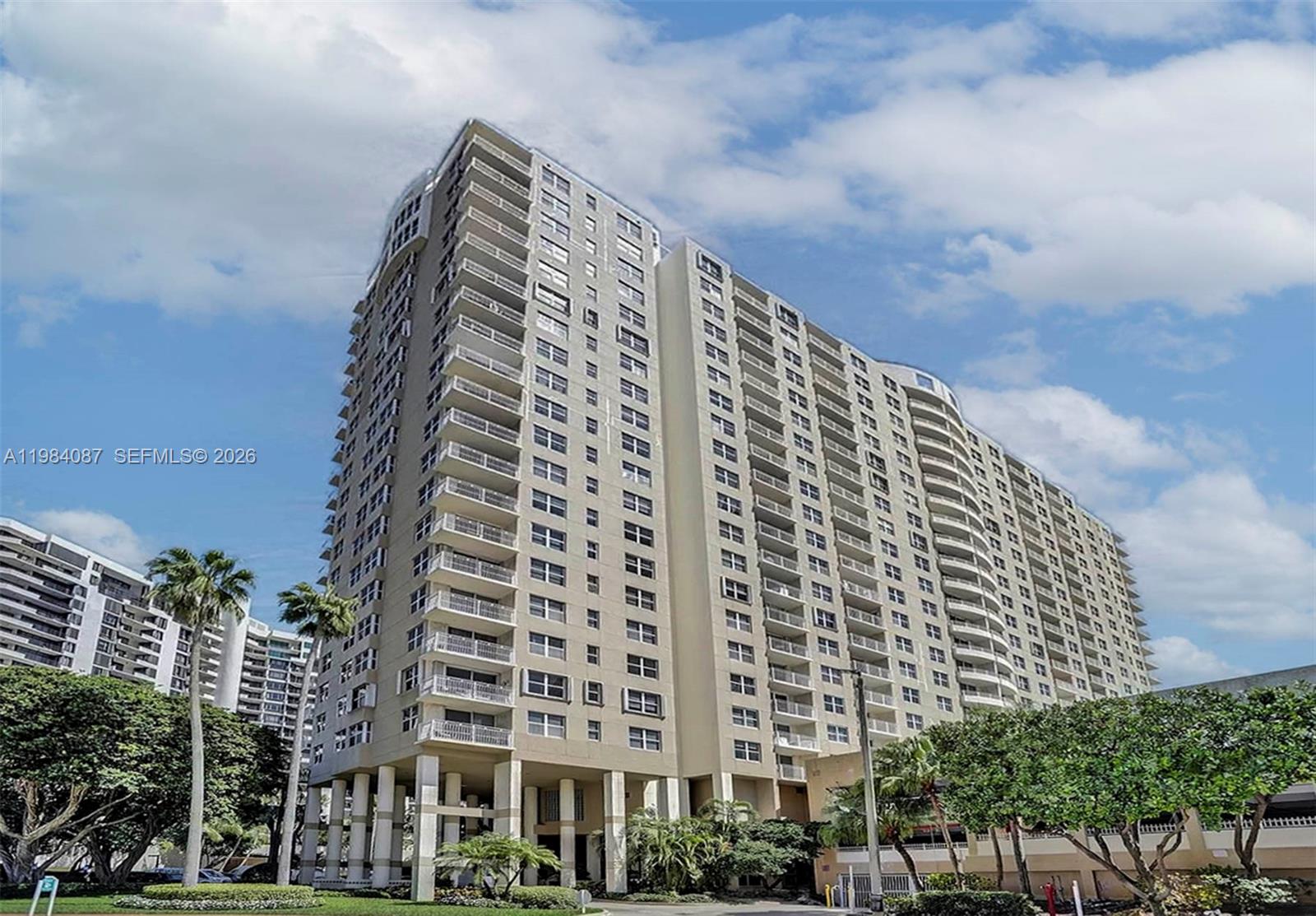 770 Claughton Island Dr #1508, Miami FL 33131