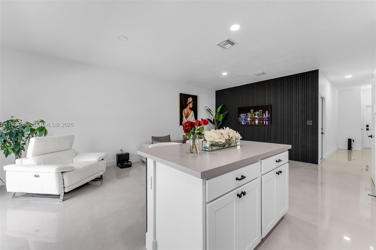 617 SW 11th St, Florida City FL 33034