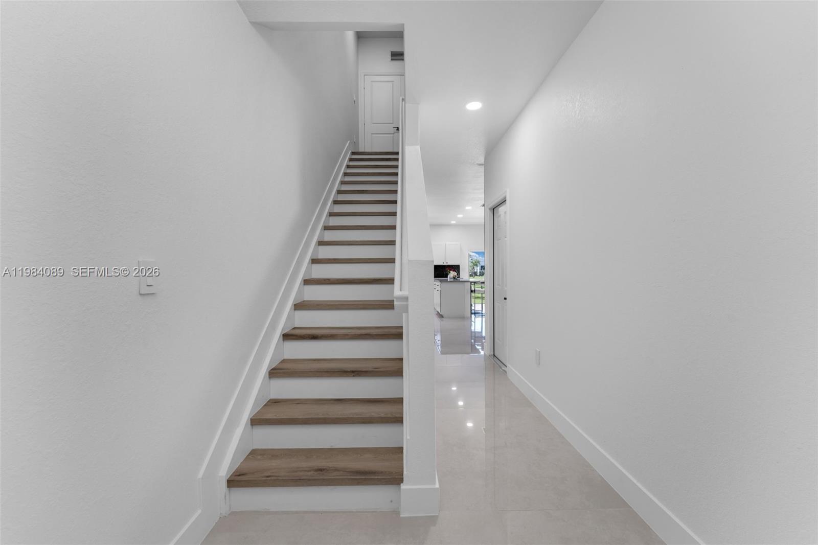 617 SW 11th St, Florida City FL 33034